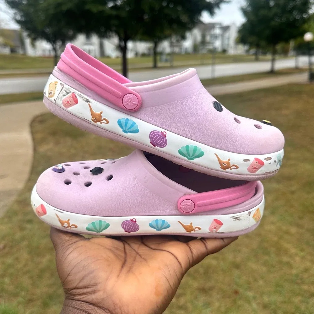 CROCS preowned fair